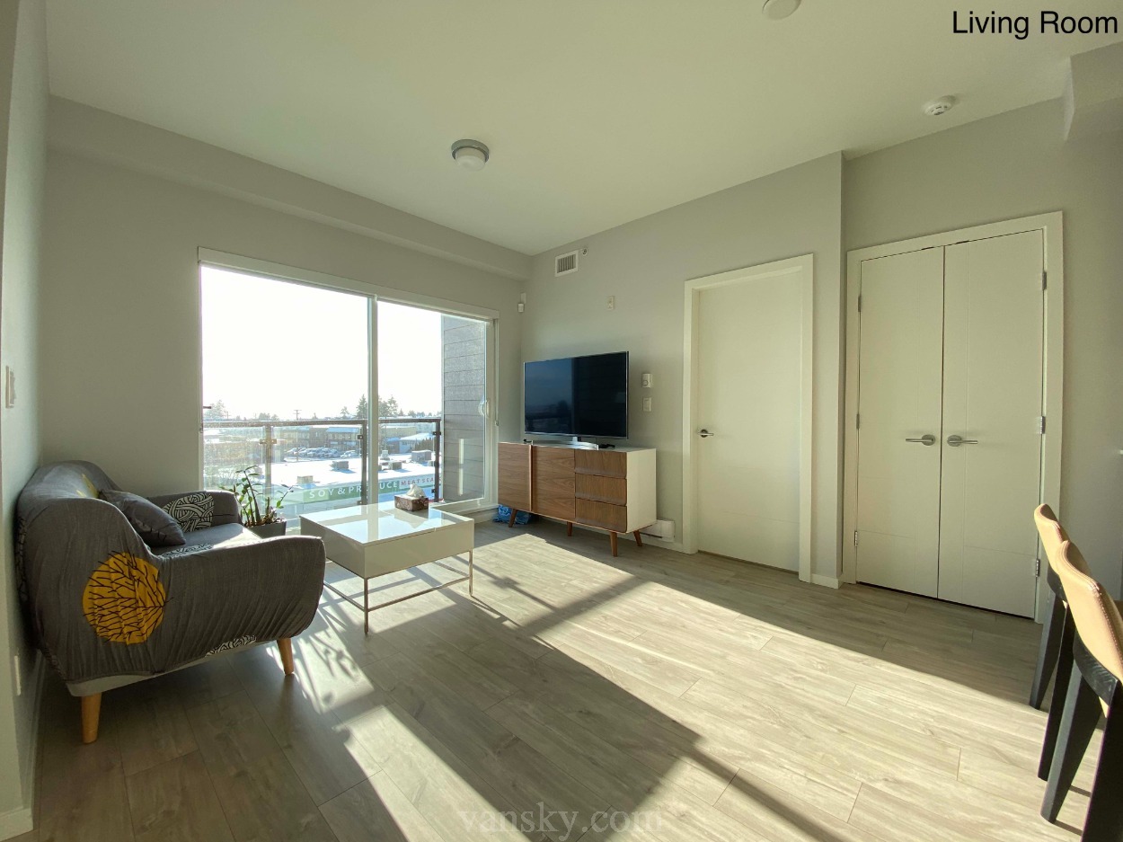 211008211227_2 Living Room.jpg